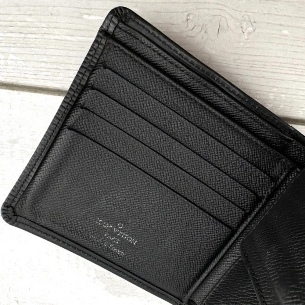 Louis Vuitton authentic louis